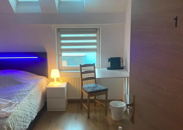 Am Main Ruhige Lage Mit Eigenem Bad Gasthof Albertshofen